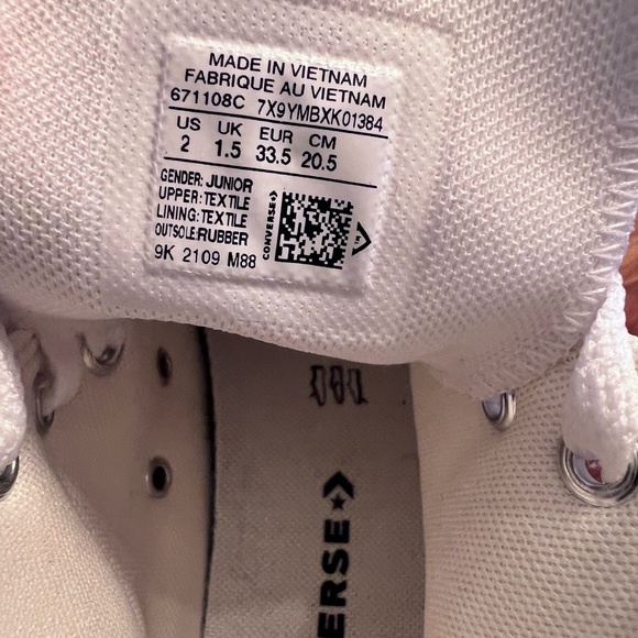 White platform high top all star chuck Taylor’s. Like new - Picture 5 of 5